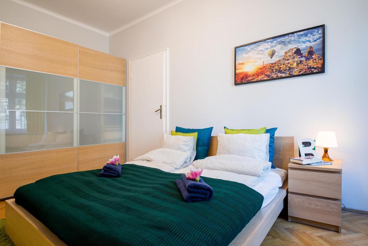 Kings Neighbor. Apartment 600 Meters From Castle Krakau Buitenkant foto